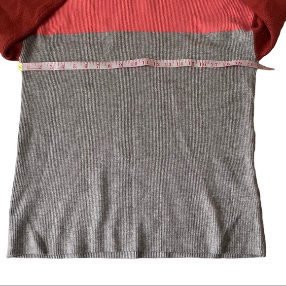 'Forever 21'  Pink Red & Grey Color Block Stretch Turtleneck Sweater Women’s Sm - Picture 8 of 10